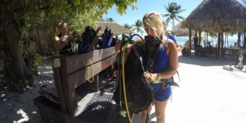 Mexico Marine Conservation Expedition klaarmaken voor de duik