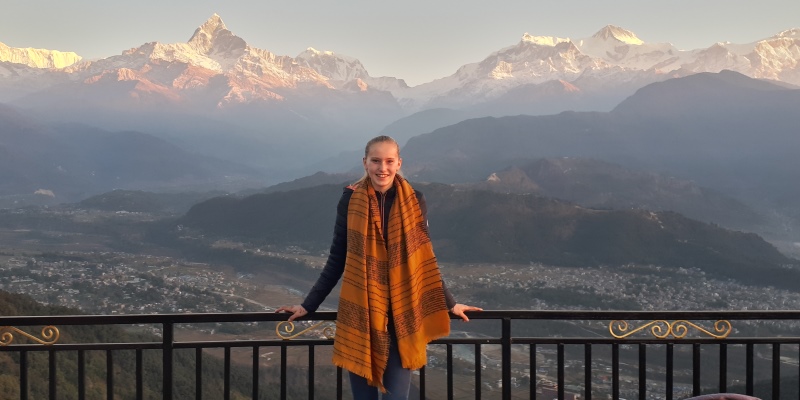 Nepal - Verliefd op Nepal Meike in de bergen