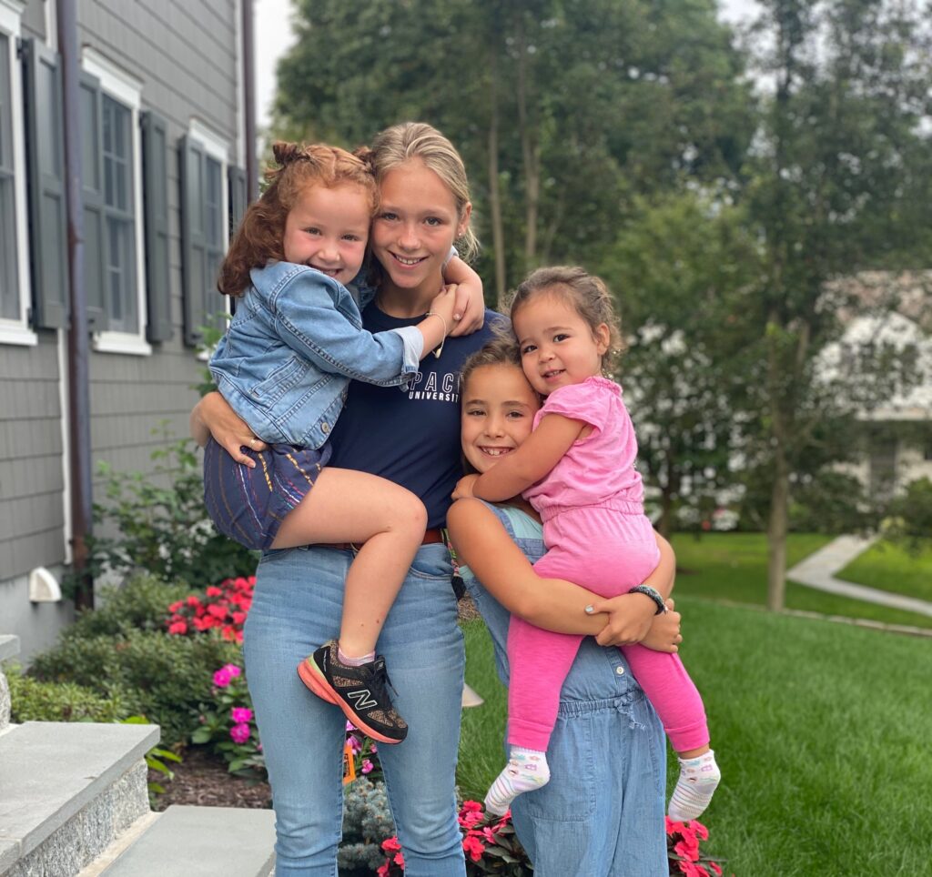 Au Pair - Amber