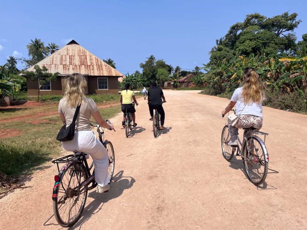 Fietsen cultuur week Zanzibar
